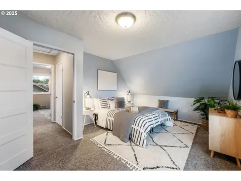 88 NE Ivy Street Portland OR 97212