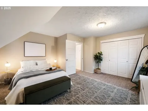 88 NE Ivy Street Portland OR 97212
