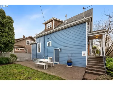88 NE Ivy Street Portland OR 97212