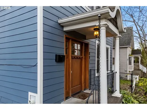 88 NE Ivy Street Portland OR 97212