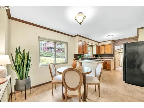3730 Potter Street Eugene OR 97405
