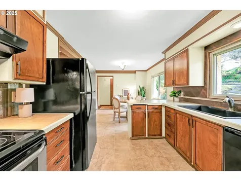 3730 Potter Street Eugene OR 97405