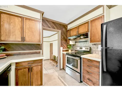3730 Potter Street Eugene OR 97405