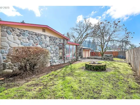 3730 Potter Street Eugene OR 97405