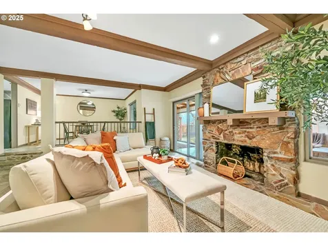 3730 Potter Street Eugene OR 97405