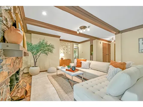 3730 Potter Street Eugene OR 97405