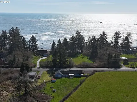 14791 Oceanview Drive Brookings OR 97415
