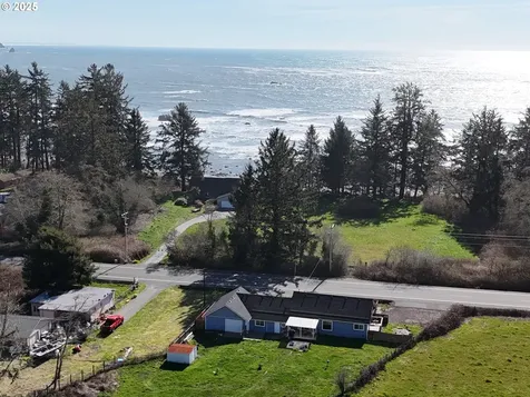 14791 Oceanview Drive Brookings OR 97415