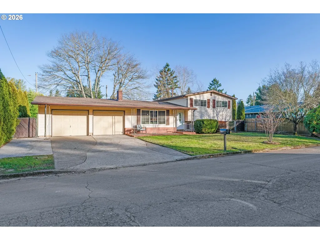 16627 SE Bush Street Portland OR 97236