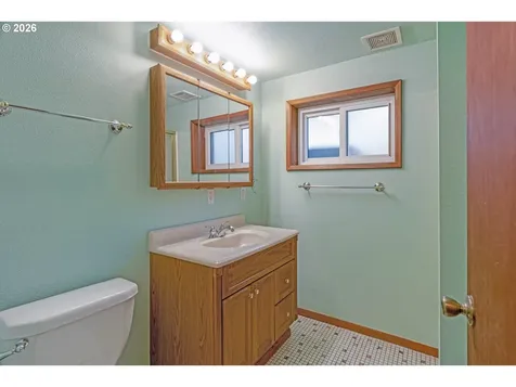 16627 SE Bush Street Portland OR 97236