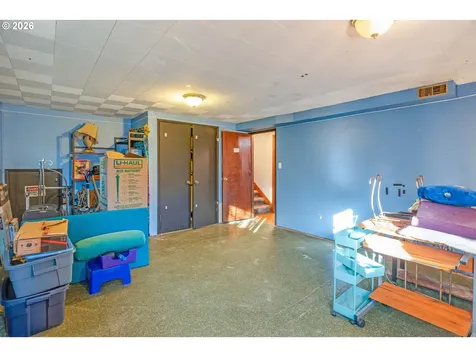 16627 SE Bush Street Portland OR 97236