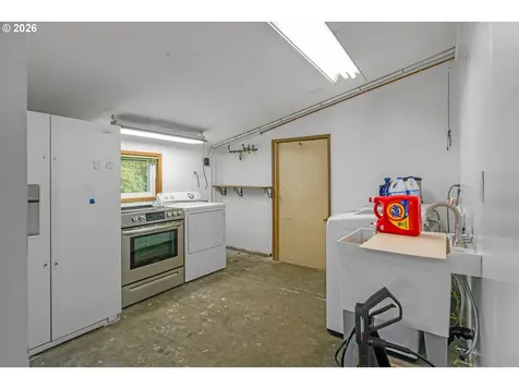 16627 SE Bush Street Portland OR 97236