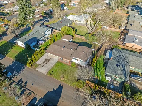16627 SE Bush Street Portland OR 97236