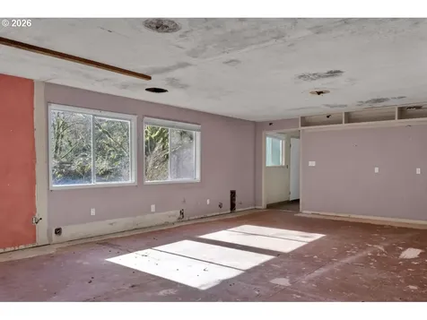 90136 Green Creek Road Deadwood OR 97430