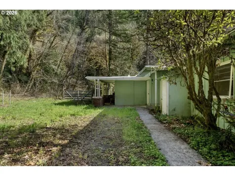 90136 Green Creek Road Deadwood OR 97430