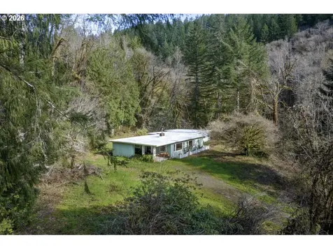 90136 Green Creek Road Deadwood OR 97430