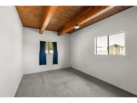 6606 Domino Road Central Point OR 97502