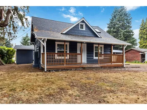 611 NE Pioneer Avenue Castle Rock WA 98611