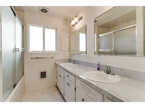 1244 Calvin Street Eugene OR 97401