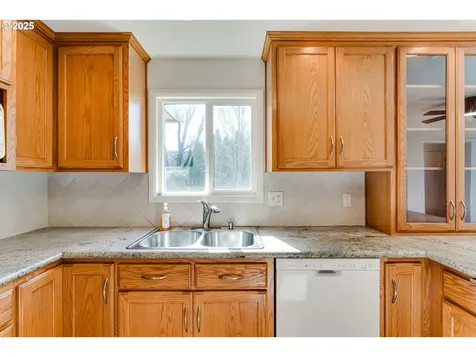 1244 Calvin Street Eugene OR 97401