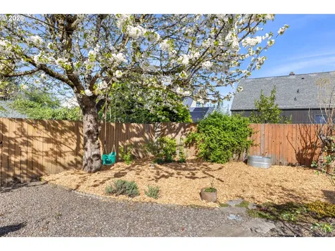 7236 N Fenwick Avenue Portland OR 97217