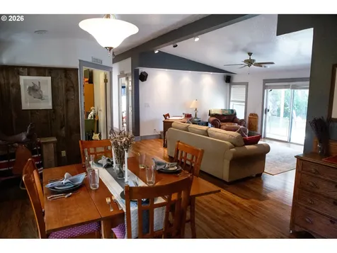 3262 Jory Street Woodburn OR 97071