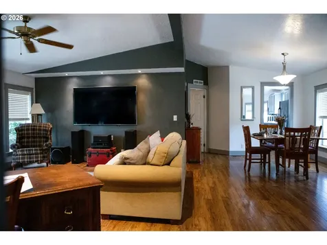3262 Jory Street Woodburn OR 97071