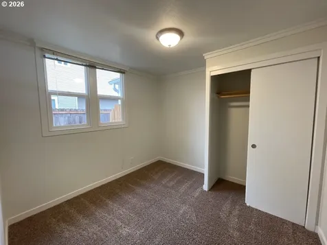 5821 SE Knapp Street Portland OR 97206