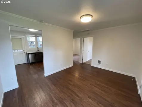5821 SE Knapp Street Portland OR 97206