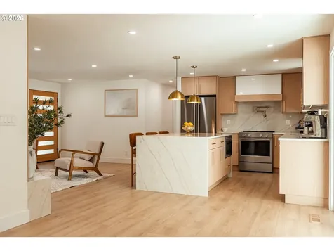 6375 SW Dawn Street Lake Oswego OR 97035