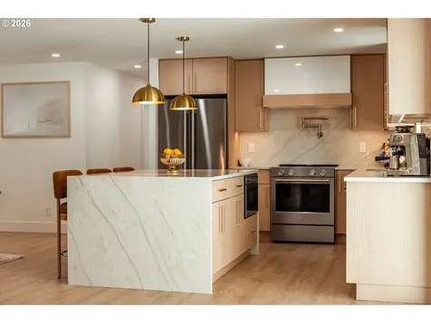 6375 SW Dawn Street Lake Oswego OR 97035