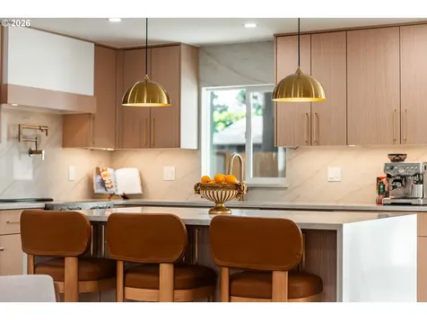 6375 SW Dawn Street Lake Oswego OR 97035