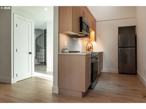 6375 SW Dawn Street Lake Oswego OR 97035