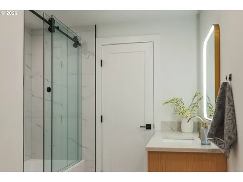 6375 SW Dawn Street Lake Oswego OR 97035