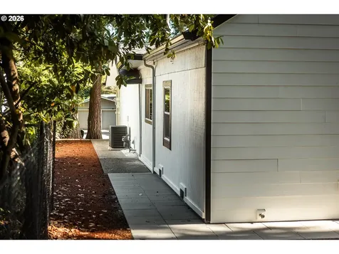 6375 SW Dawn Street Lake Oswego OR 97035
