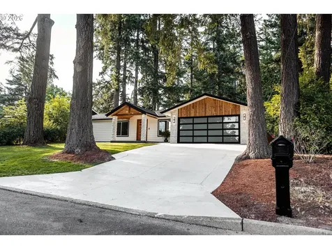 6375 SW Dawn Street Lake Oswego OR 97035