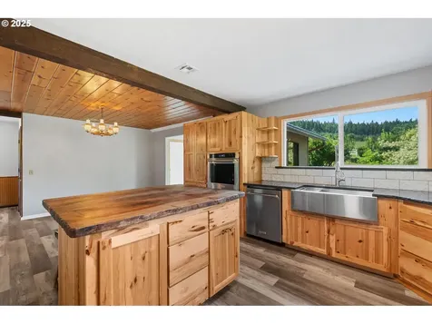 31762 Nichols Lane Cottage Grove OR 97424