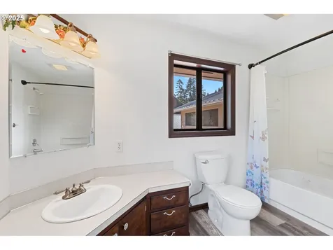 31762 Nichols Lane Cottage Grove OR 97424