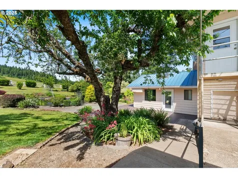 31762 Nichols Lane Cottage Grove OR 97424