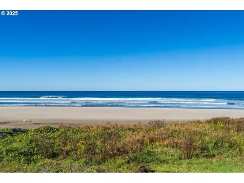6225 NW Logan Road Lincoln City OR 97367