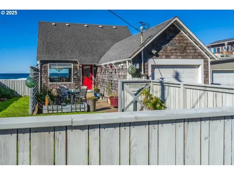 6225 NW Logan Road Lincoln City OR 97367
