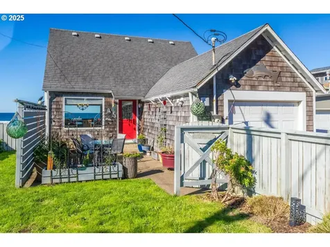 6225 NW Logan Road Lincoln City OR 97367