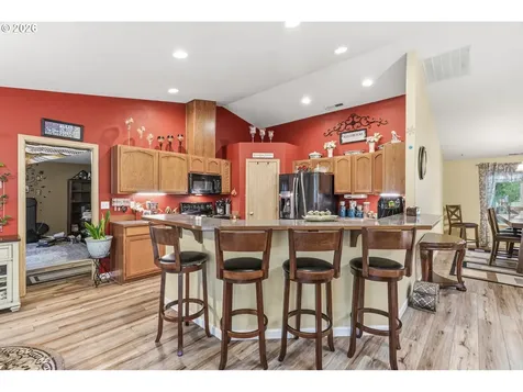 260 Trinity Drive Castle Rock WA 98611