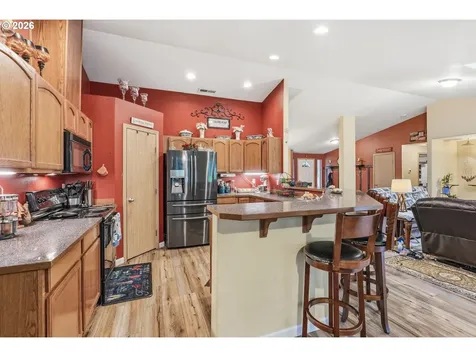 260 Trinity Drive Castle Rock WA 98611