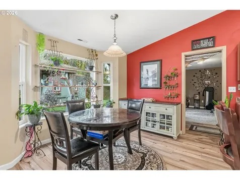 260 Trinity Drive Castle Rock WA 98611
