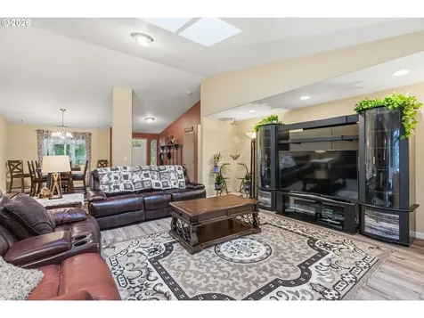 260 Trinity Drive Castle Rock WA 98611