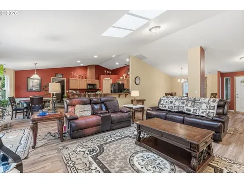 260 Trinity Drive Castle Rock WA 98611
