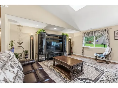 260 Trinity Drive Castle Rock WA 98611