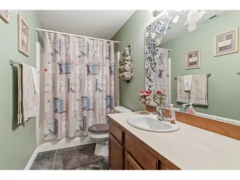 260 Trinity Drive Castle Rock WA 98611