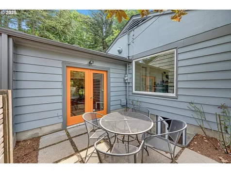 5706 SE Clinton Street Portland OR 97206